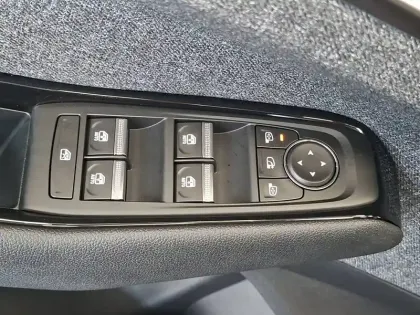 Photo 31 Renault Espace  E-Tech full hybrid 200 GSR2