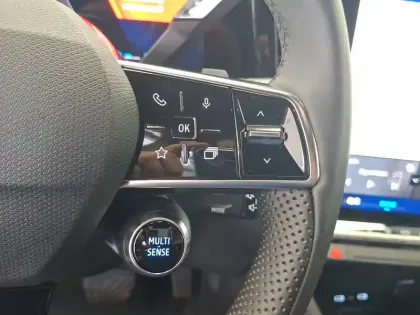 Photo 34 Renault Espace  E-Tech full hybrid 200 GSR2