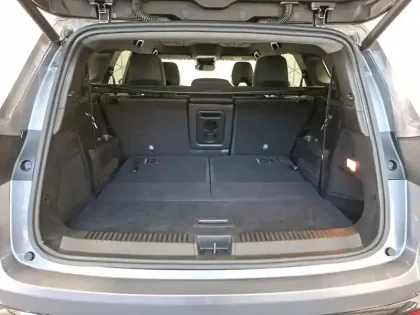 Photo 23 Renault Espace  E-Tech full hybrid 200 GSR2