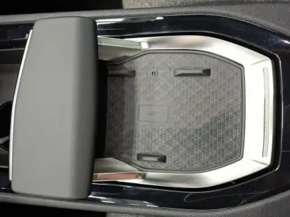 Photo 36 Renault Espace  E-Tech full hybrid 200 GSR2