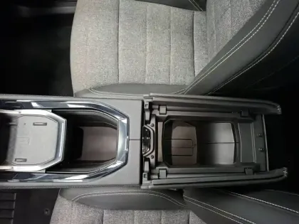 Photo 35 Renault Espace  E-Tech full hybrid 200 GSR2