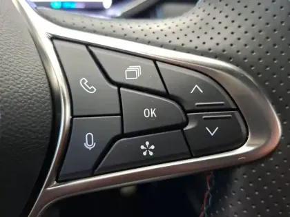 Photo 42 Renault Captur  E-Tech full hybrid 145 ch