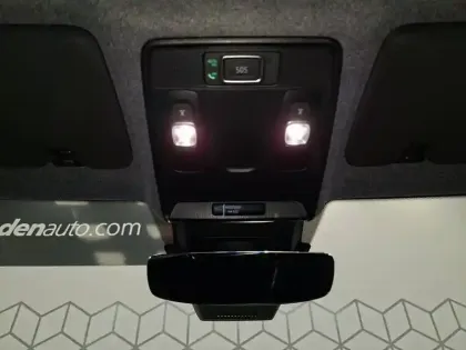 Photo 12 Renault Captur  E-Tech full hybrid 145 ch