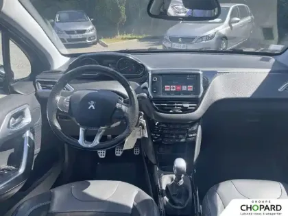 Photo 14 Peugeot 2008  PureTech 130ch S&S BVM6