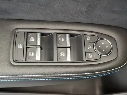 Photo 32 Renault Arkana  E-Tech full hybrid 145 GSR2
