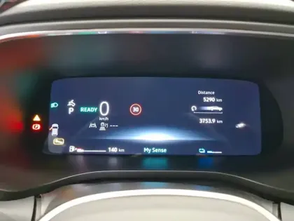 Photo 21 Renault Arkana  E-Tech full hybrid 145 GSR2