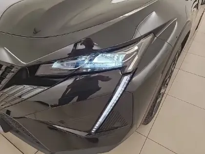 Photo 15 Peugeot 408  PureTech 130 ch S&S EAT8