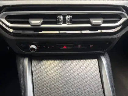 Photo 31 BMW I4  eDrive40 340 ch BVA