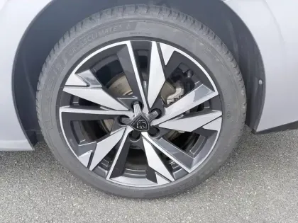 Photo 41 Peugeot 308  SW PureTech 130ch S&S BVM6