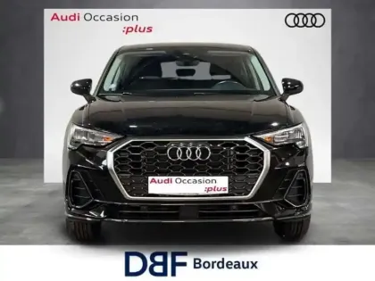 Photo 6 Audi Q3 35 TFSI 150 ch S tronic 7 Design