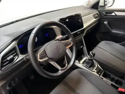 Photo 8 Volkswagen T-roc 1.0 TSI 110 Start/Stop BVM6 Life