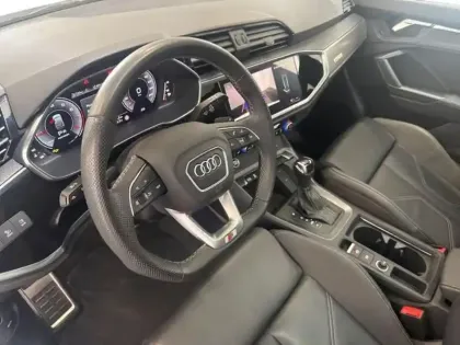 Photo 8 Audi Q3 35 TFSI 150 ch S tronic 7 S line plus