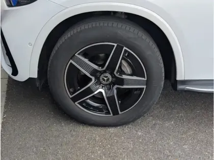 Photo 8 Mercedes GLC 300 e  Hybrid EQ 4MATIC