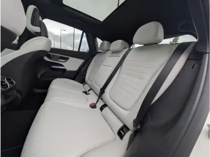 Photo 18 Mercedes GLC 300 e  Hybrid EQ 4MATIC