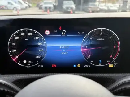 Photo 13 Mercedes CLA  180 d Coupé