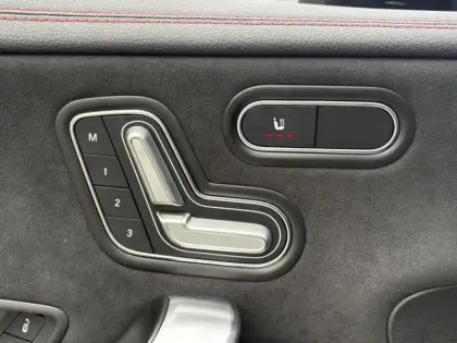 Photo 11 Mercedes CLA  180 d Coupé