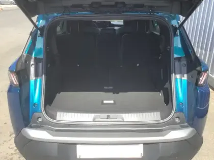 Photo 9 Peugeot 5008 Nouveau Hybrid 136 e-DCS6 Allure
