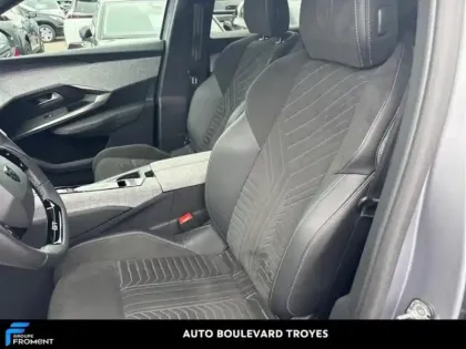 Photo 10 Peugeot 3008  1.2 Hybrid 136ch GT e-DCS6