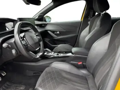 Photo 8 Peugeot 208  e- 136ch GT Pack
