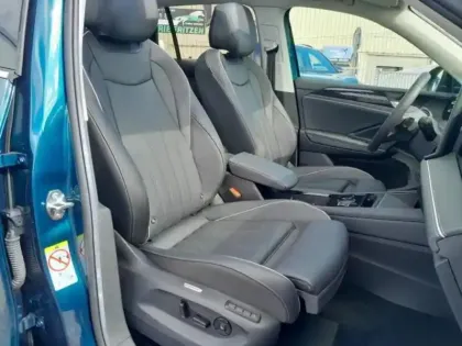 Photo 10 Volkswagen Tiguan  1.5 eTSI 150ch Elegance DSG7