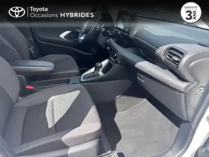 Photo 11 Toyota Yaris  116h Dynamic 5p MY22