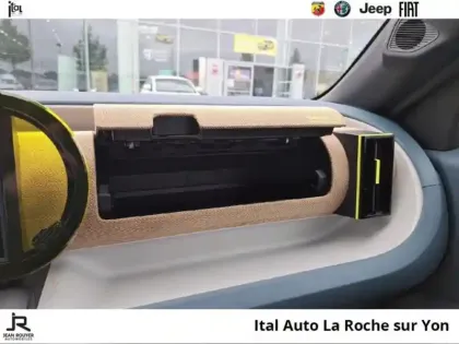 Photo 25 Fiat Panda Grande  1.2 Hybrid Turbo 110ch La Prima eDCT6