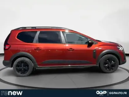 Photo 5 Dacia Jogger  1.6 hybrid 140ch Extreme 7 places -24