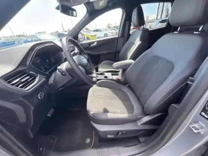 Photo 9 Ford Kuga  2.5 Duratec 180ch Hybrid FlexiFuel ST-Line X Powershift