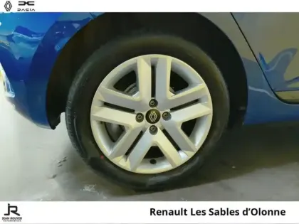 Photo 7 Renault Clio  1.6 E-Tech 145ch full hybrid Evolution
