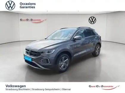 Photo 15 Volkswagen T-roc  1.5 TSI Evo2 150ch VW Edition DSG7