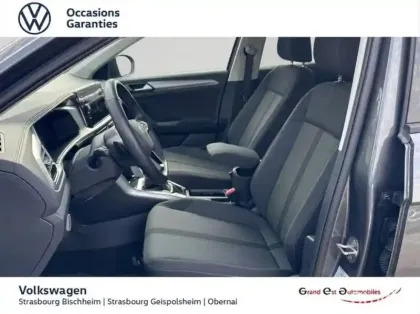 Photo 25 Volkswagen T-roc  1.5 TSI Evo2 150ch VW Edition DSG7
