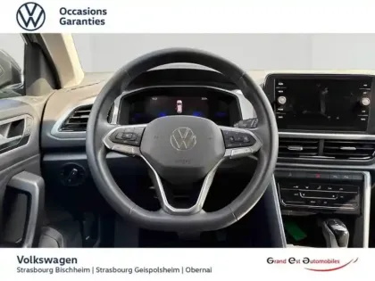 Photo 26 Volkswagen T-roc  1.5 TSI Evo2 150ch VW Edition DSG7
