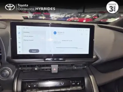 Photo 8 Toyota C-HR  2.0 Hybride 200ch Design MY25