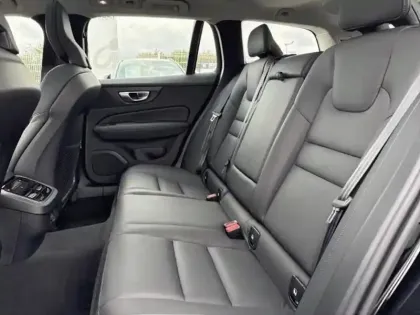 Photo 6 Volvo V60  B4 197ch Ultra Style Dark DCT 7