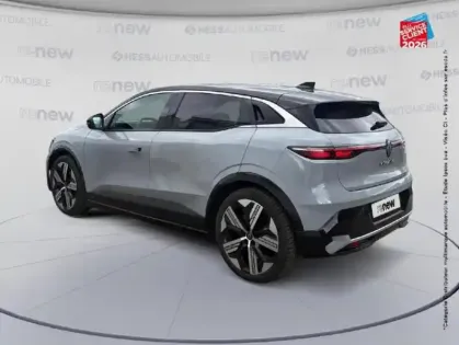 Photo 7 Renault Megane  E-Tech Electric EV60 220ch Iconic super charge