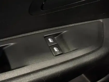 Photo 9 Peugeot 208  1.2 PureTech 75ch S&S Like