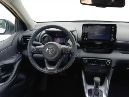 Photo 11 Toyota Yaris  116h Design 5p MC24