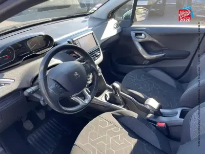 Photo 15 Peugeot 2008  1.2 PureTech 82ch Style