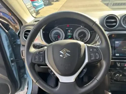 Photo 14 Suzuki Vitara  1.4 Boosterjet Hybrid 129ch Style