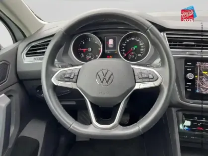Photo 11 Volkswagen Tiguan  2.0 TDI 150ch Life Business DSG7