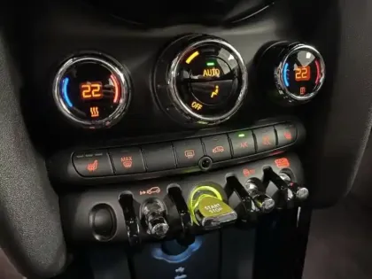 Photo 12 Mini Mini  Cooper SE 184ch Edition Premium BVA 5CV