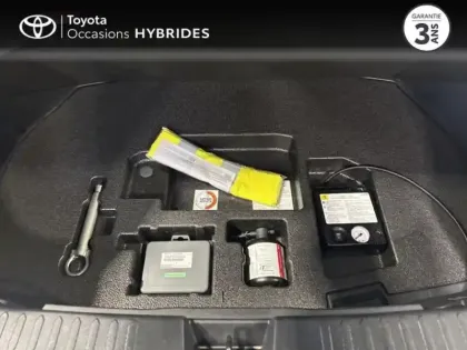 Photo 12 Toyota C-HR  1.8 Hybride 140ch Design MY25