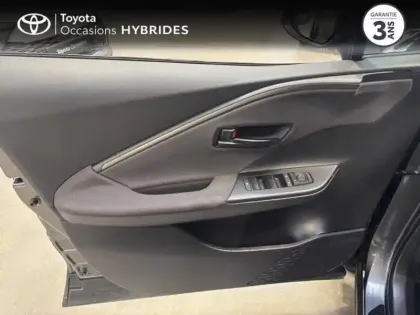 Photo 9 Toyota C-HR  1.8 Hybride 140ch Design MY25