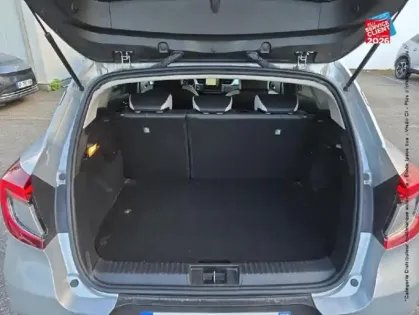 Photo 13 Renault Captur  1.6 E-Tech hybride rechargeable 160ch Techno