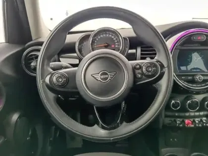 Photo 10 Mini Mini  5 Portes Cooper 136ch Edition Greenwich 115g