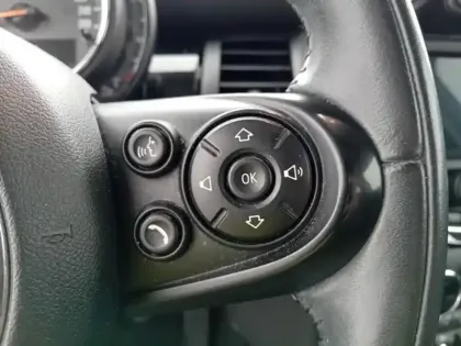 Photo 12 Mini Mini  5 Portes Cooper 136ch Edition Greenwich 115g