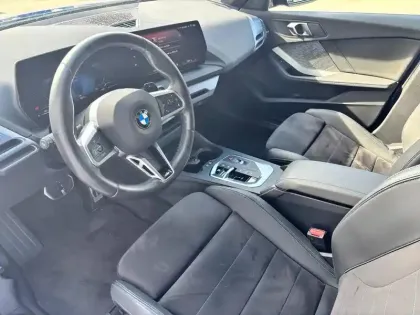Photo 32 BMW Serie 1 Série 1 120A 170ch M Sport DKG7
