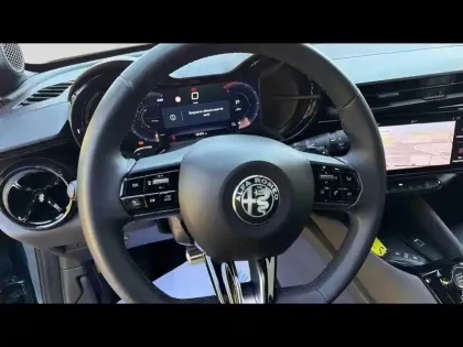 Photo 26 Alfa Romeo Junior  1.2 Ibrida 145ch Premium e-DCT6