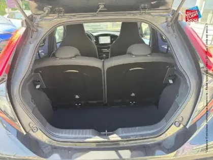 Photo 13 Toyota Aygo  X 116h Graphic