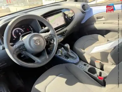 Photo 14 Toyota Aygo  X 116h Graphic